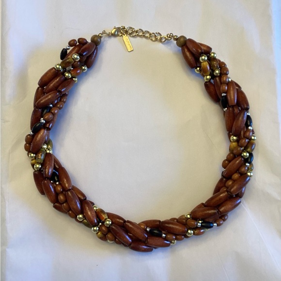 Napier retro wood and goldtone bedded chicer. - Picture 1 of 3